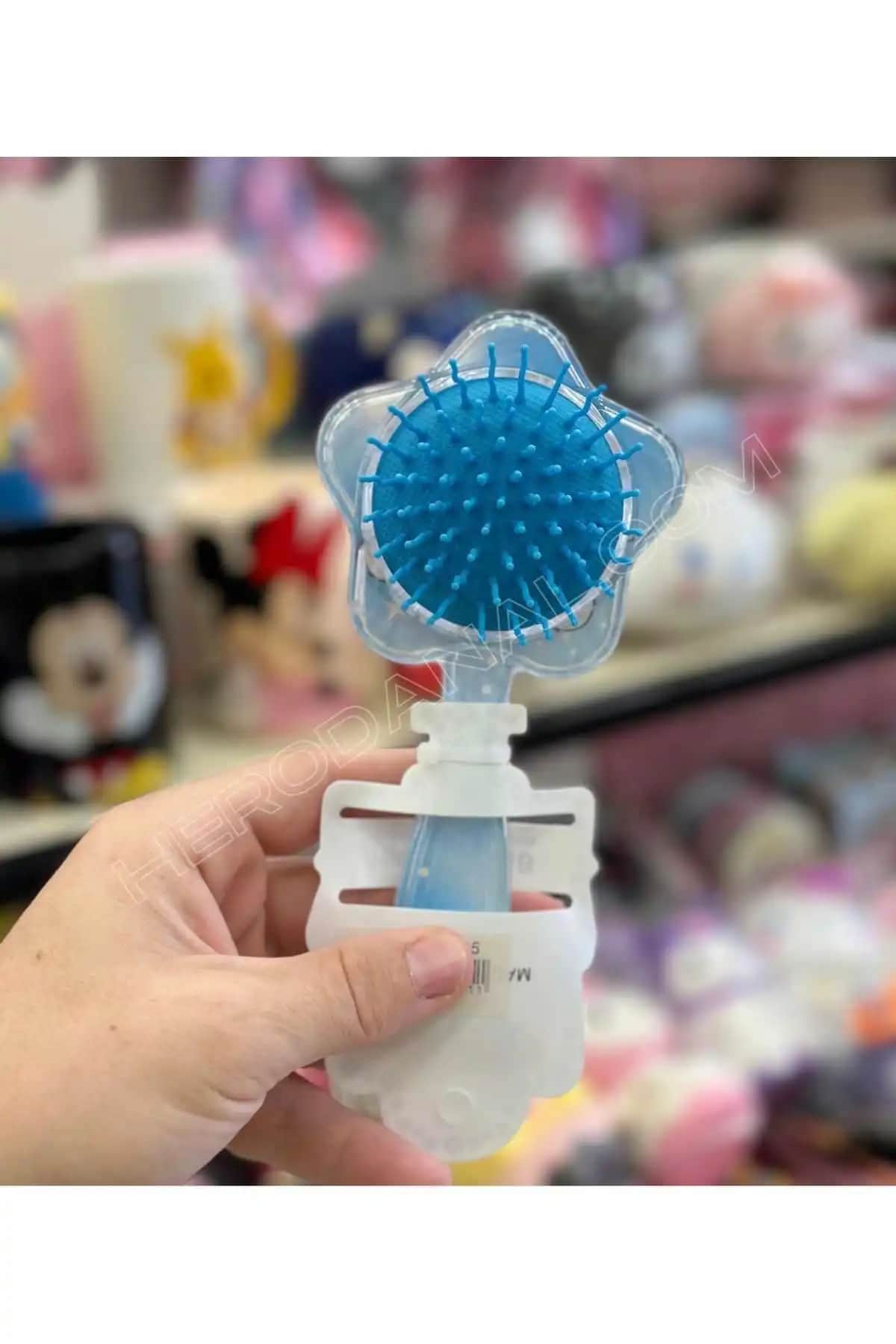 Mini Taraklar: Günlük ve Seyahat İçin Pratik Saç Bakım Çözümünüz