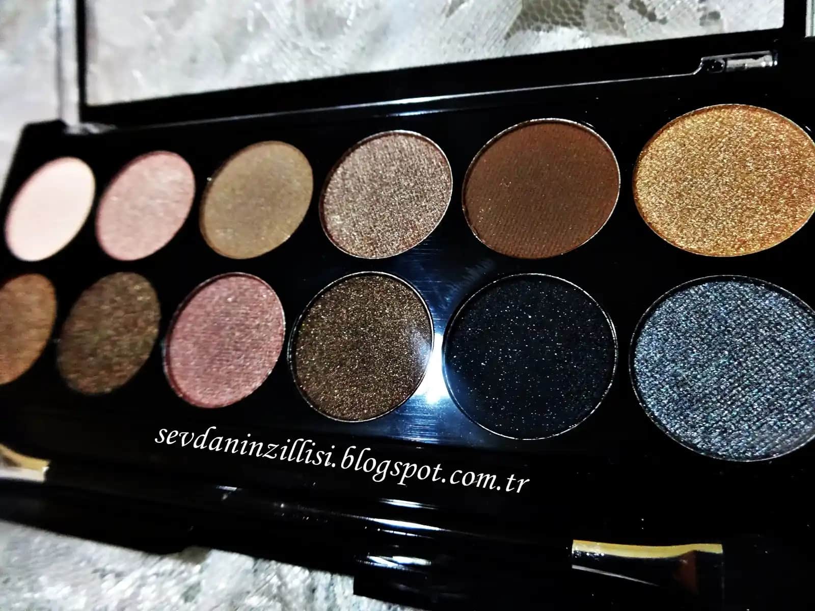 MUA Far Paletleri: Renk Çeşitliliği ve Kalite ile Profesyonel Makyaj Deneyimi