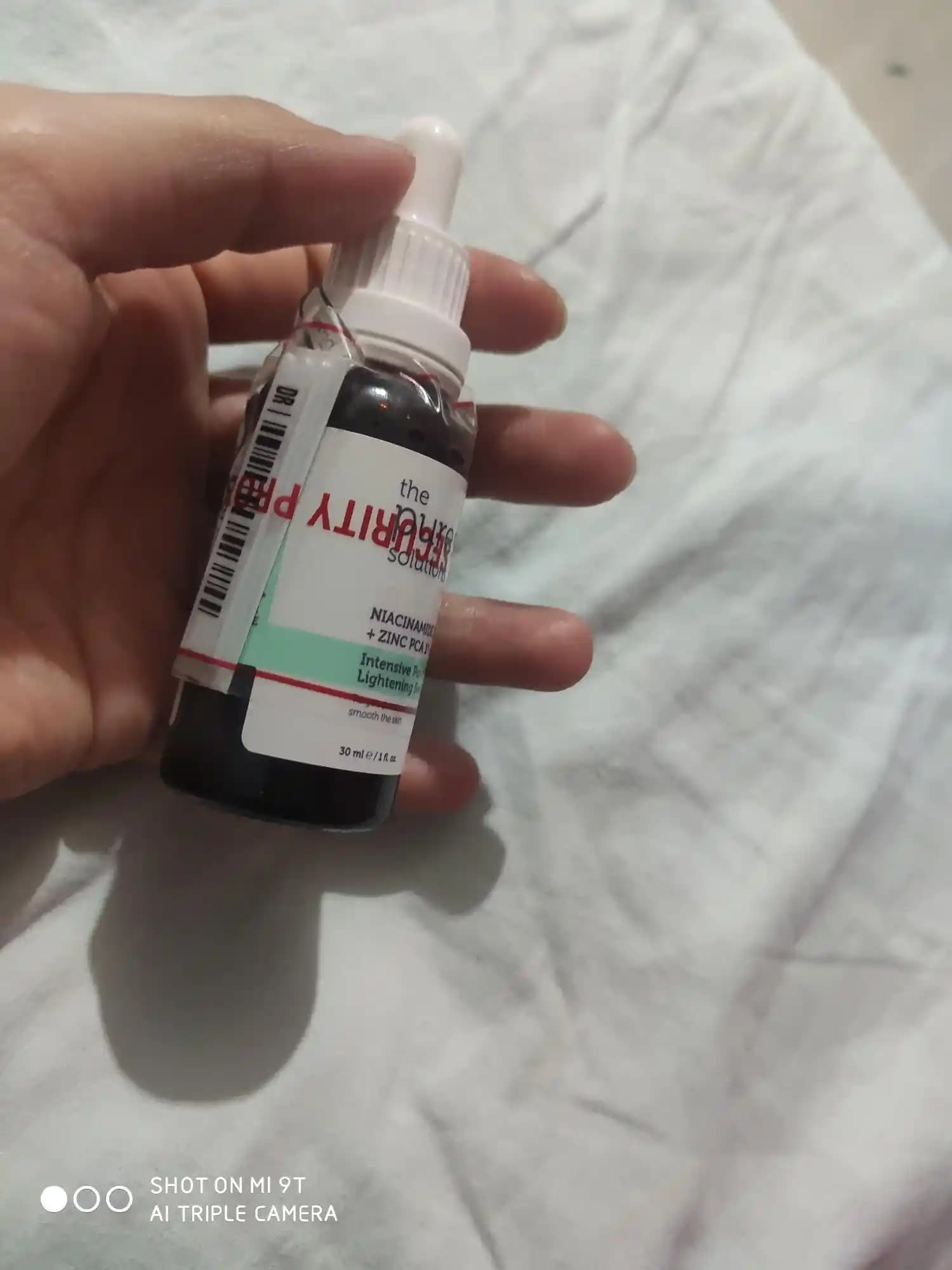 Niacinamide ve Sivilce: Cilt Sağlığına Etkileri ve Doğru Kullanım Yöntemleri