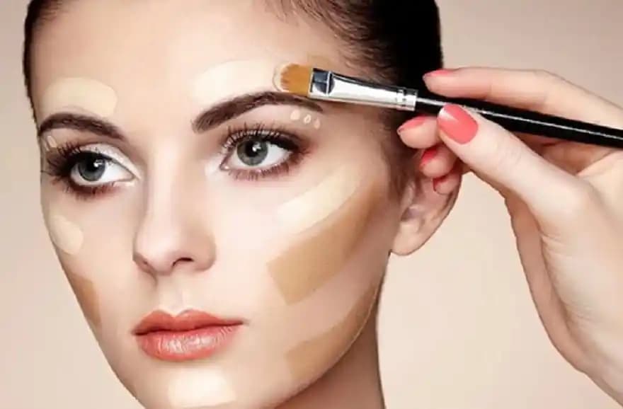 Non-Komodojenik Makyaj Ürünleri: Cilt Sağlığını Koruyan Güvenli Seçenekler