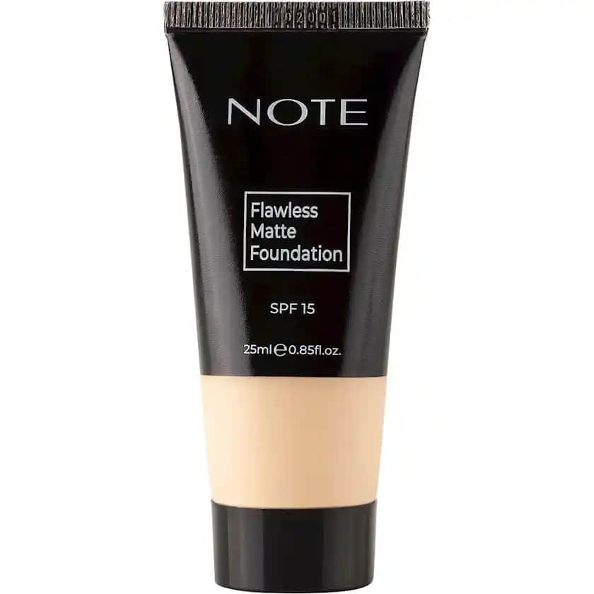 Note Flawless Matte Fondöten SPF 15 ile Mat ve Uzun Süre Kalıcı Cilt Makyajı