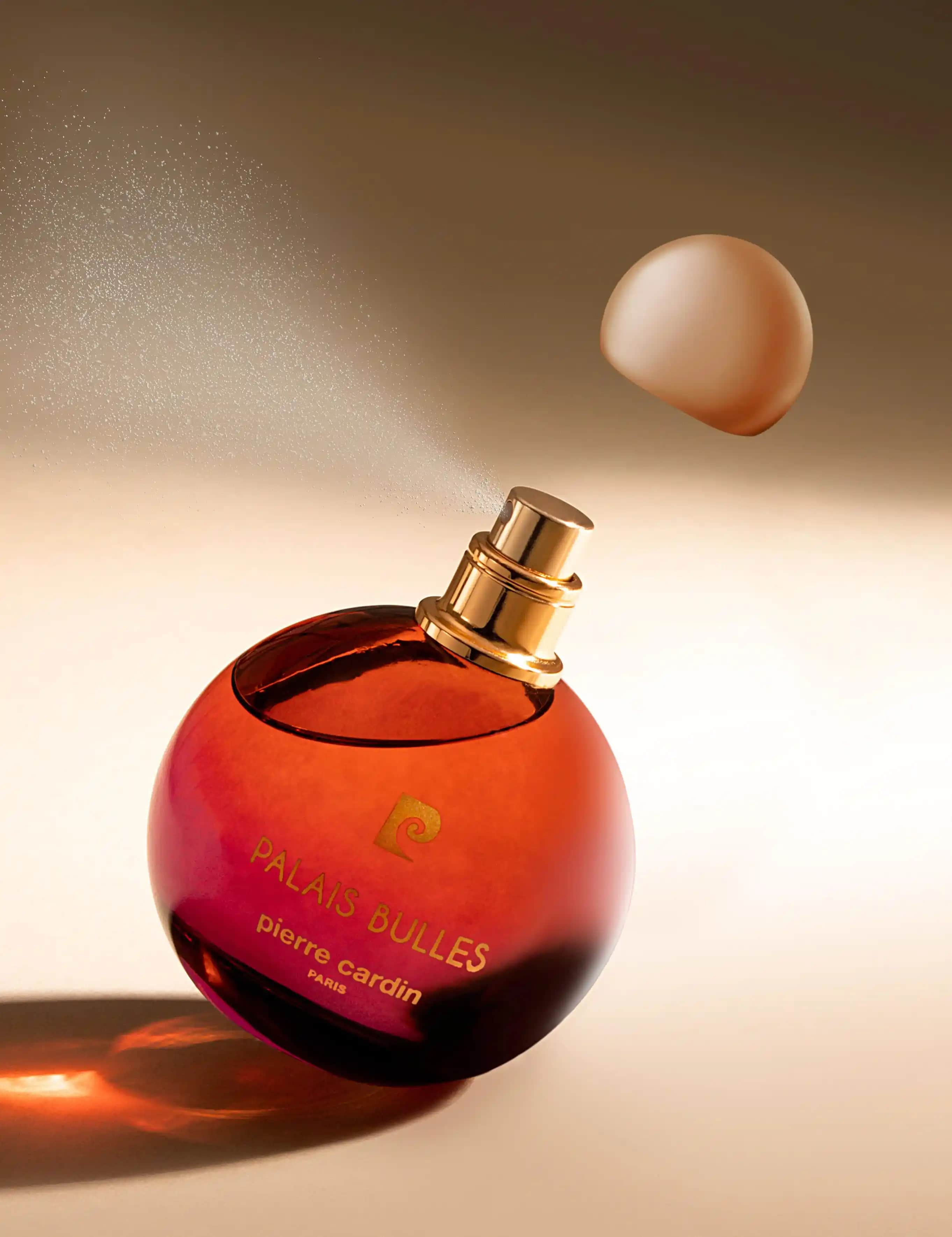 Pierre Cardin Bayan Parfümleri: Şıklık ve Zarafetin İkonu Kaliteli ve Çeşitli Kokular