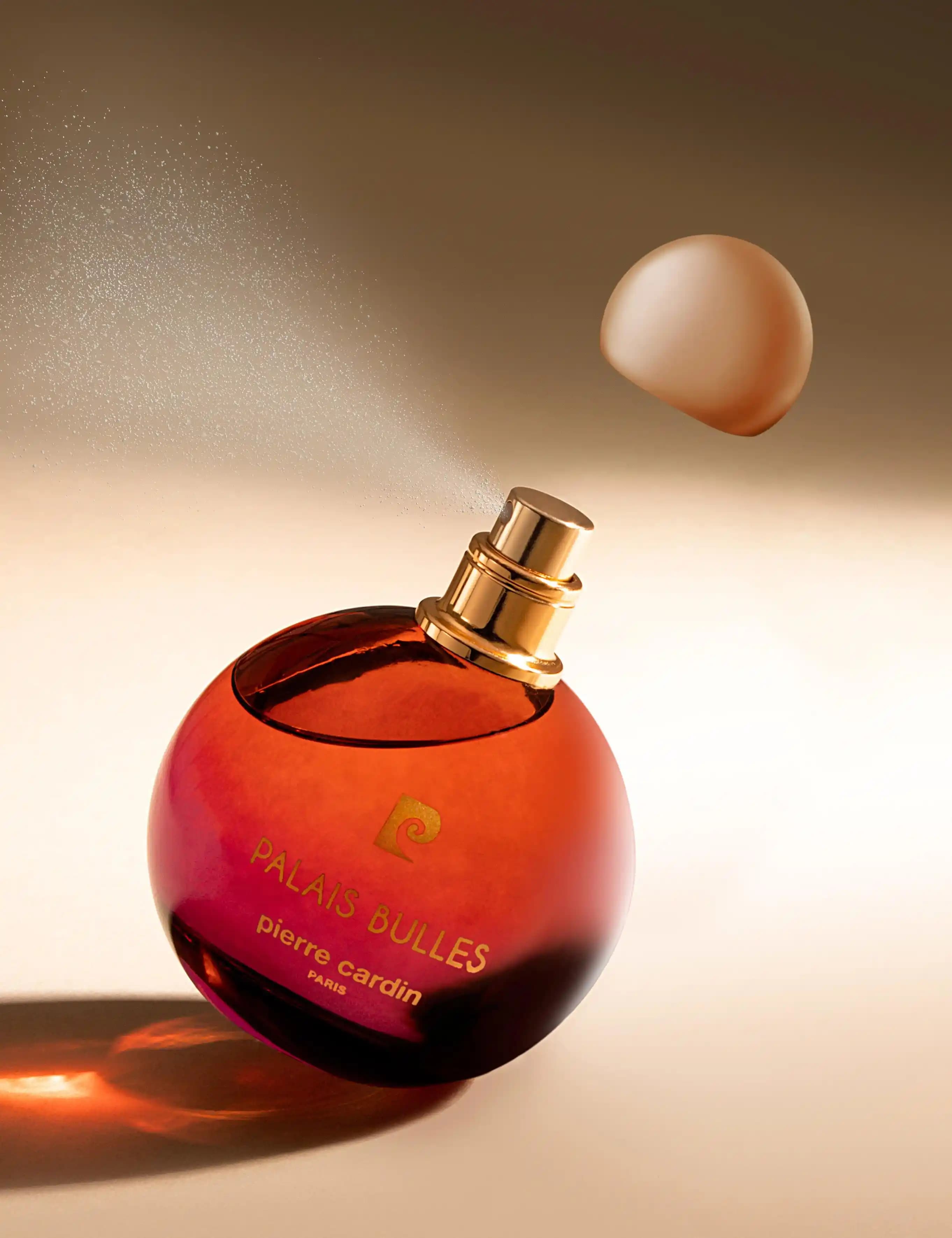 Pierre Cardin Bayan Parfümleri: Şıklık ve Zarafetin İkonu Kaliteli ve Çeşitli Kokular