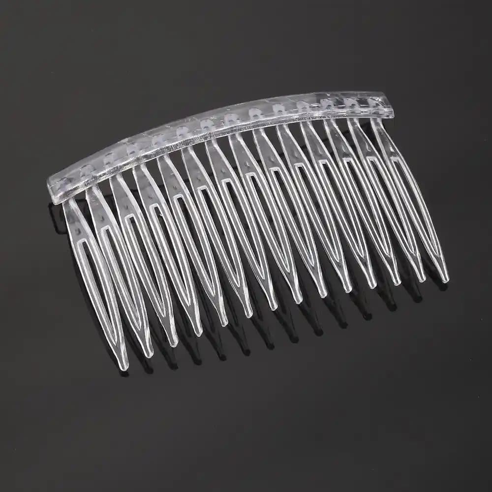 Plastik Taraklar: Kozmetikte Çok Yönlü Kullanım ve Gelişen Trendler