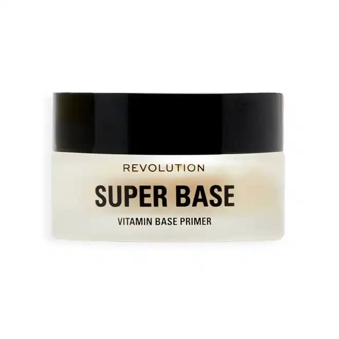 Revolution Super Base: Modern Kozmetik Trendleri ve Çok Yönlü Kullanım Özellikleri