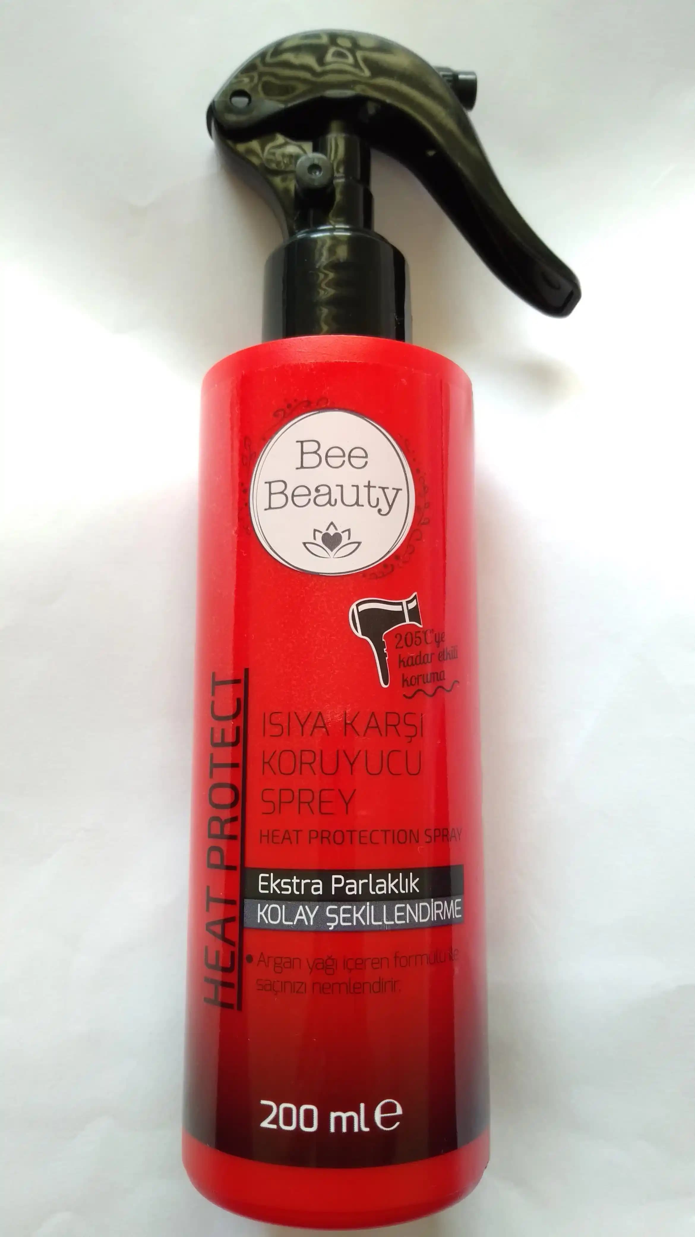 Saç Bakımında Yeni Trend: Isıya Karşı Koruyucu Spreyler ve Bee Beauty Ürünleri