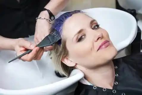 Saç Boyasına Mor Şampuan Eklenir mi? Detaylı Rehber ve Güvenli Kullanım İpuçları