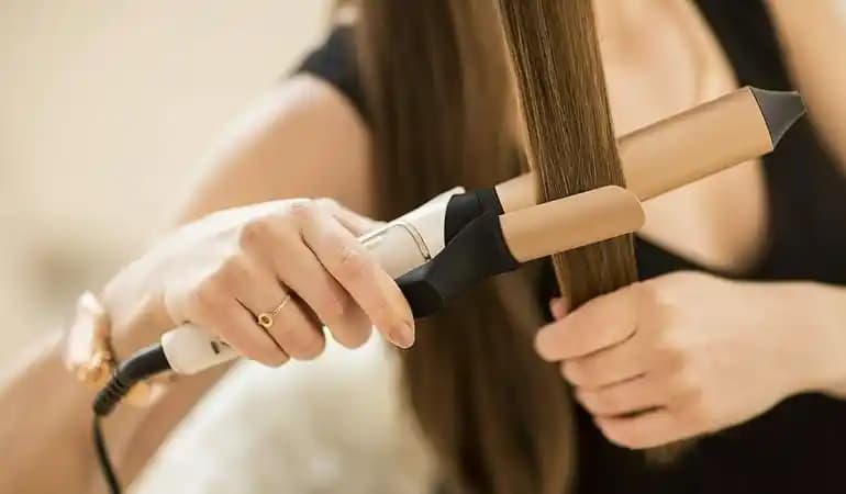 Saç Maşası Seçiminde Dikkat Edilmesi Gerekenler ve En İyi Modeller Hakkında Rehber