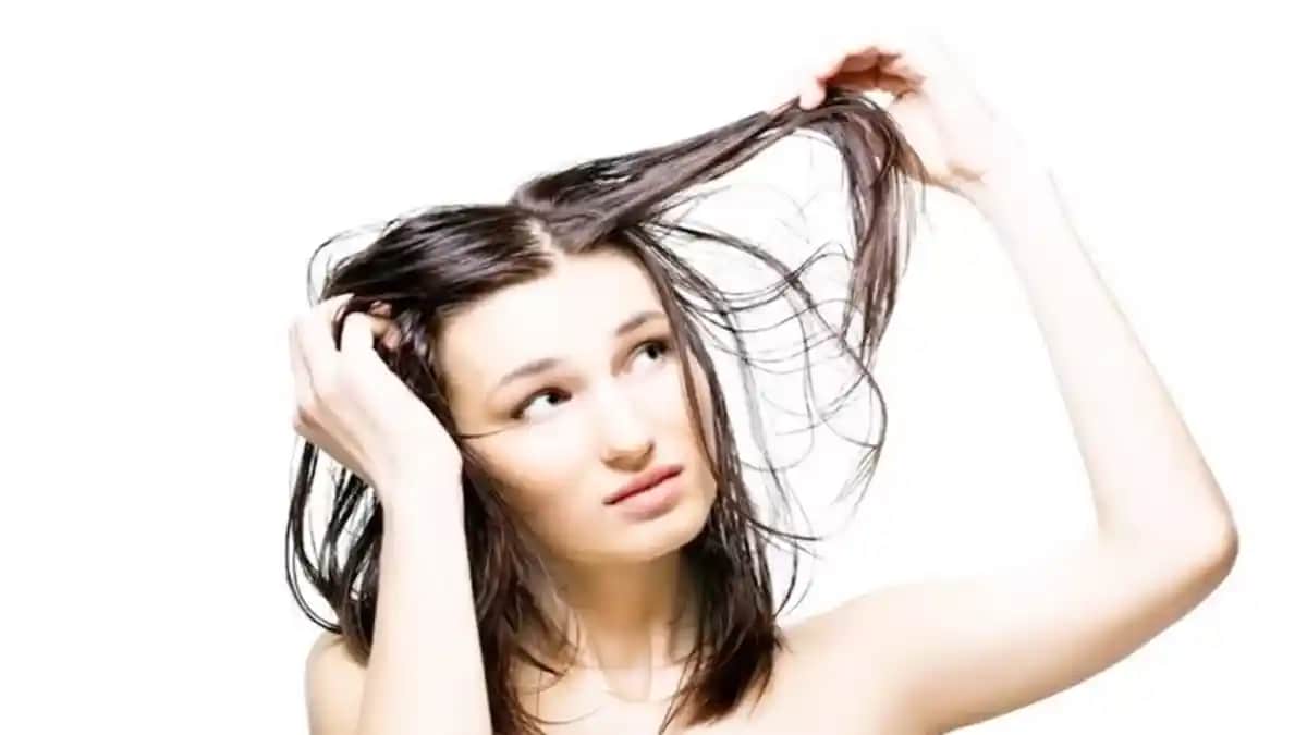 Saçın Yağlanmasını Kontrol Altına Almanın Etkili Yolları ve Uzman Tavsiyeleri