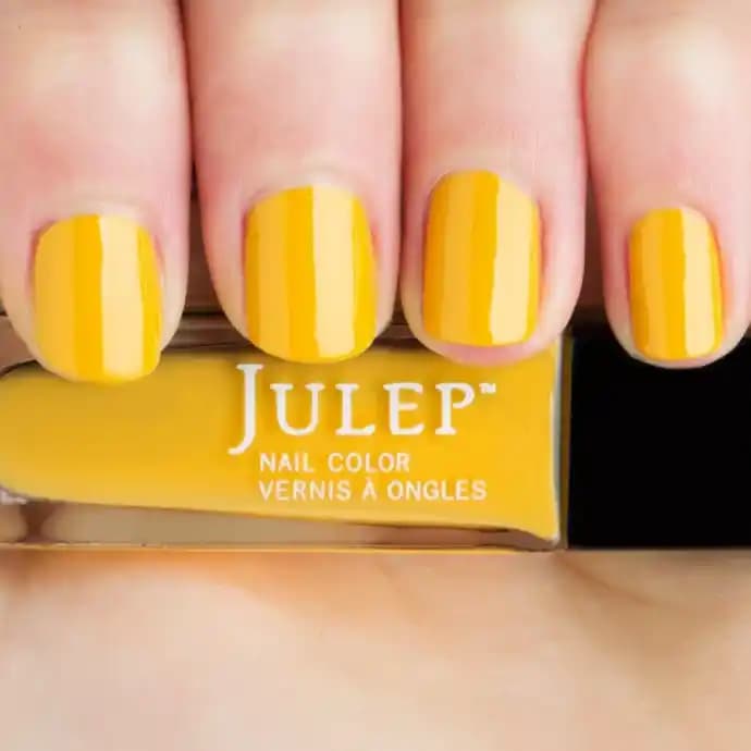 Sarı Oje Trendleri ve Uygulama İpuçları: Cesur ve Enerjik Bir Güzellik Seçeneği