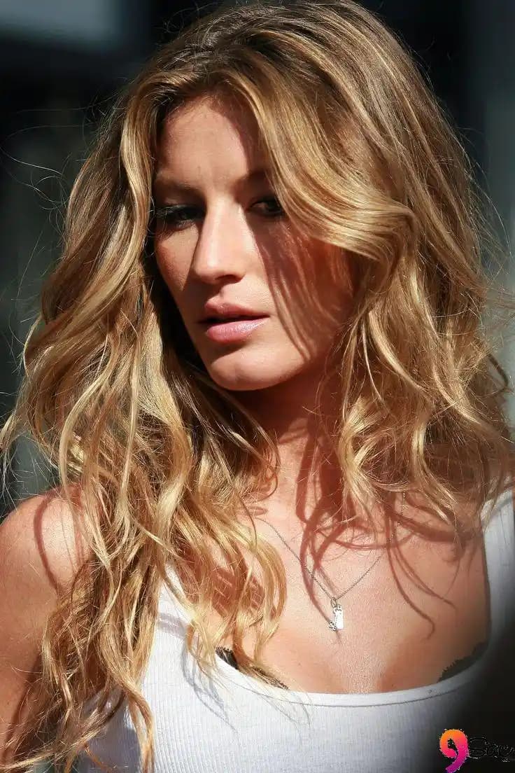 Sarı Saça Işıltı Katmanın En Etkili Yolları ve Bakım İpuçları