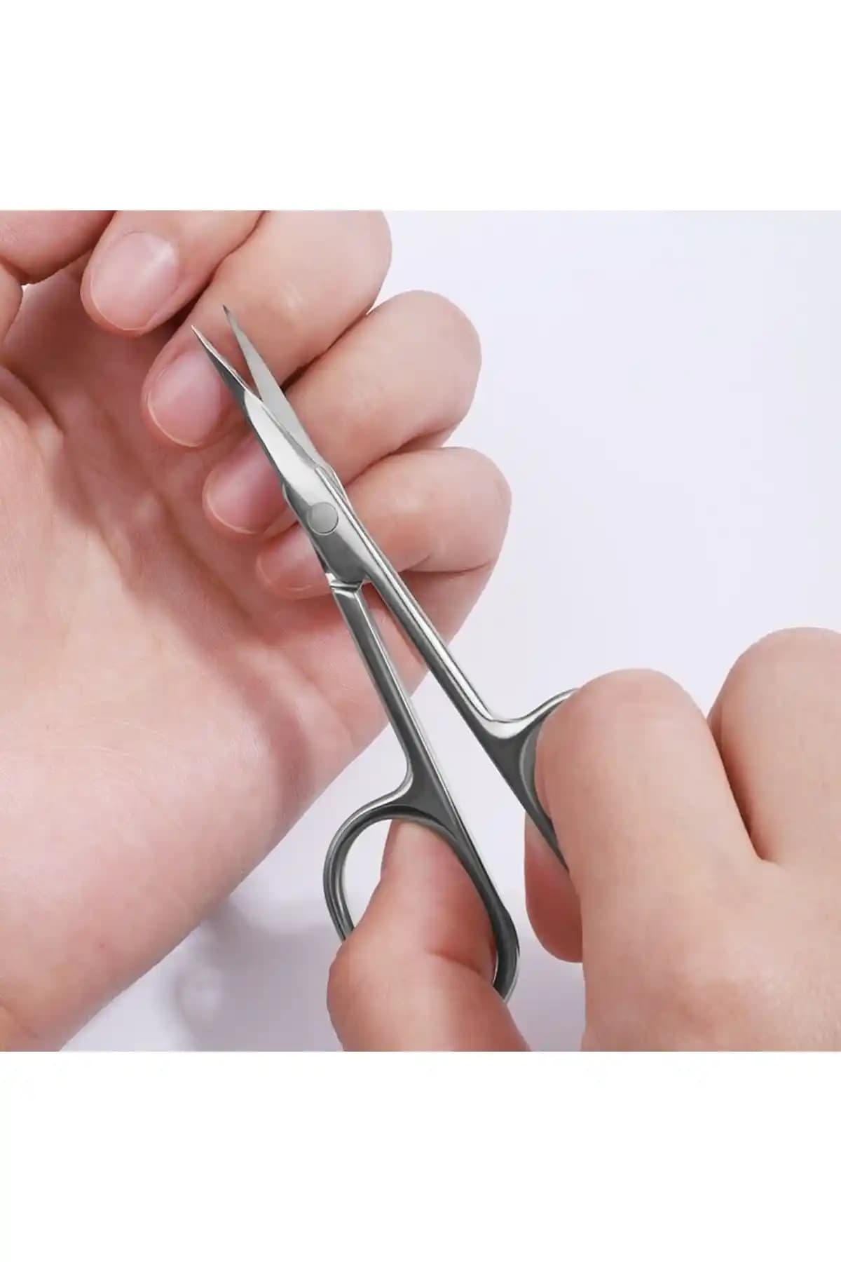 Tırnak Et Makası Seçimi ve Kullanımı: Sağlıklı ve Güzel Tırnaklar İçin İpuçları