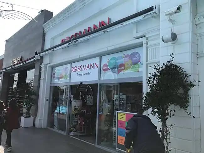 Türkiye’de Rossmann Şubeleri ve Kozmetik Alışverişinde Öne Çıkma Nedenleri