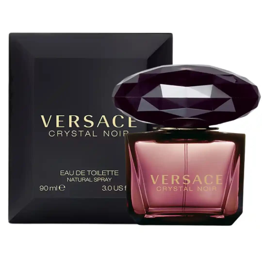 Versace Crystal Noir: Lüks ve Zarif Kadın Parfümü ile Şıklık ve Güveni Yansıtın