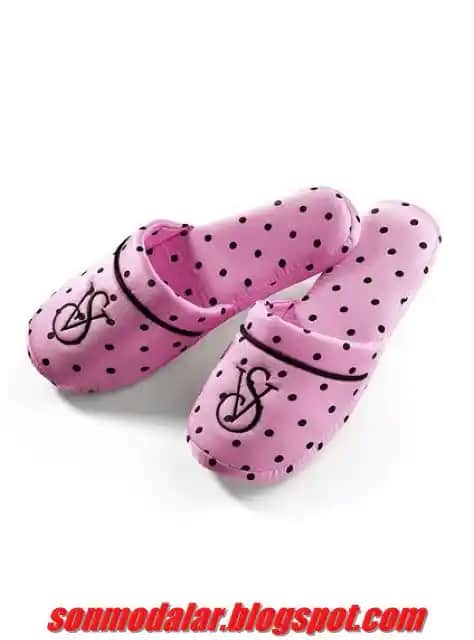 Victoria's Secret Terlikleri: Rahatlık ve Şıklığı Bir Arada Sunan Modern Koleksiyonlar