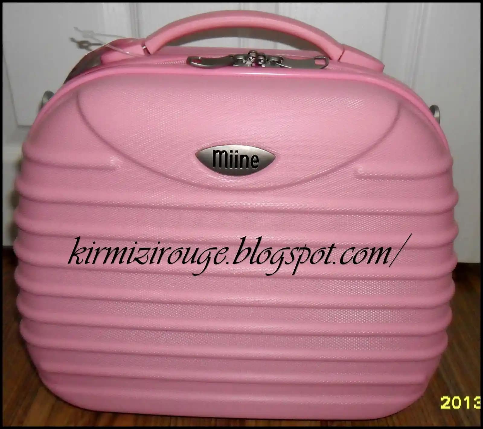 Watson's Makyaj Bavulları: Güvenli ve Şık Kozmetik Taşıma Çözümleri