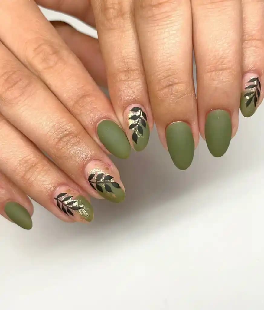 Yeşil Nail Art Trendleri ve Teknikleri: Doğadan İlham Alan Şık Tırnak Tasarımları