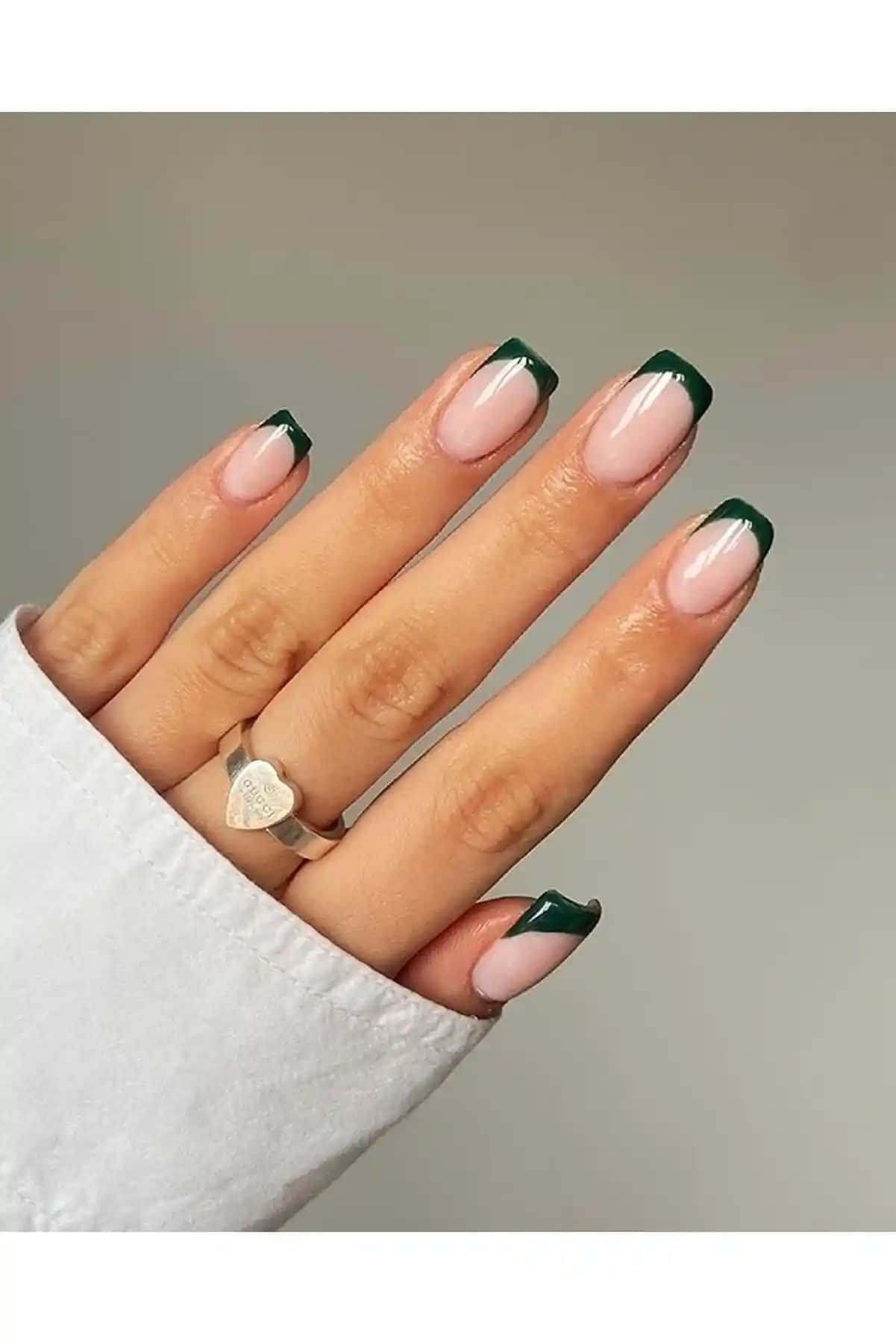 Yeşil Tırnaklar ve Enfeksiyon Belirtileri: Sağlıklı Tırnaklara Giden Yöntemler