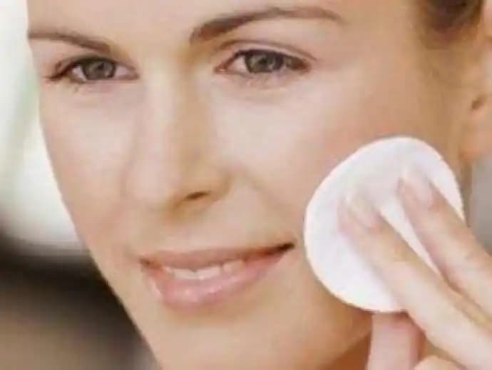 Yüz Kızarması Nedenleri ve Doğru Bakım Yöntemleri Hakkında Bilgilendirici Rehber