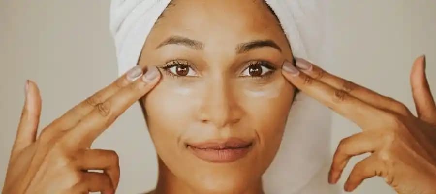 Yüzde Aşırı Yağlanmanın Nedenleri Belirtileri ve Etkili Çözüm Yöntemleri