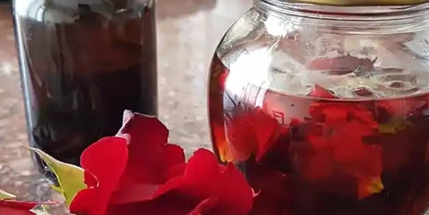 Zeytinyağı ile Gül Yağı Yapımı ve Doğal Güzellik Sırları Rehberi