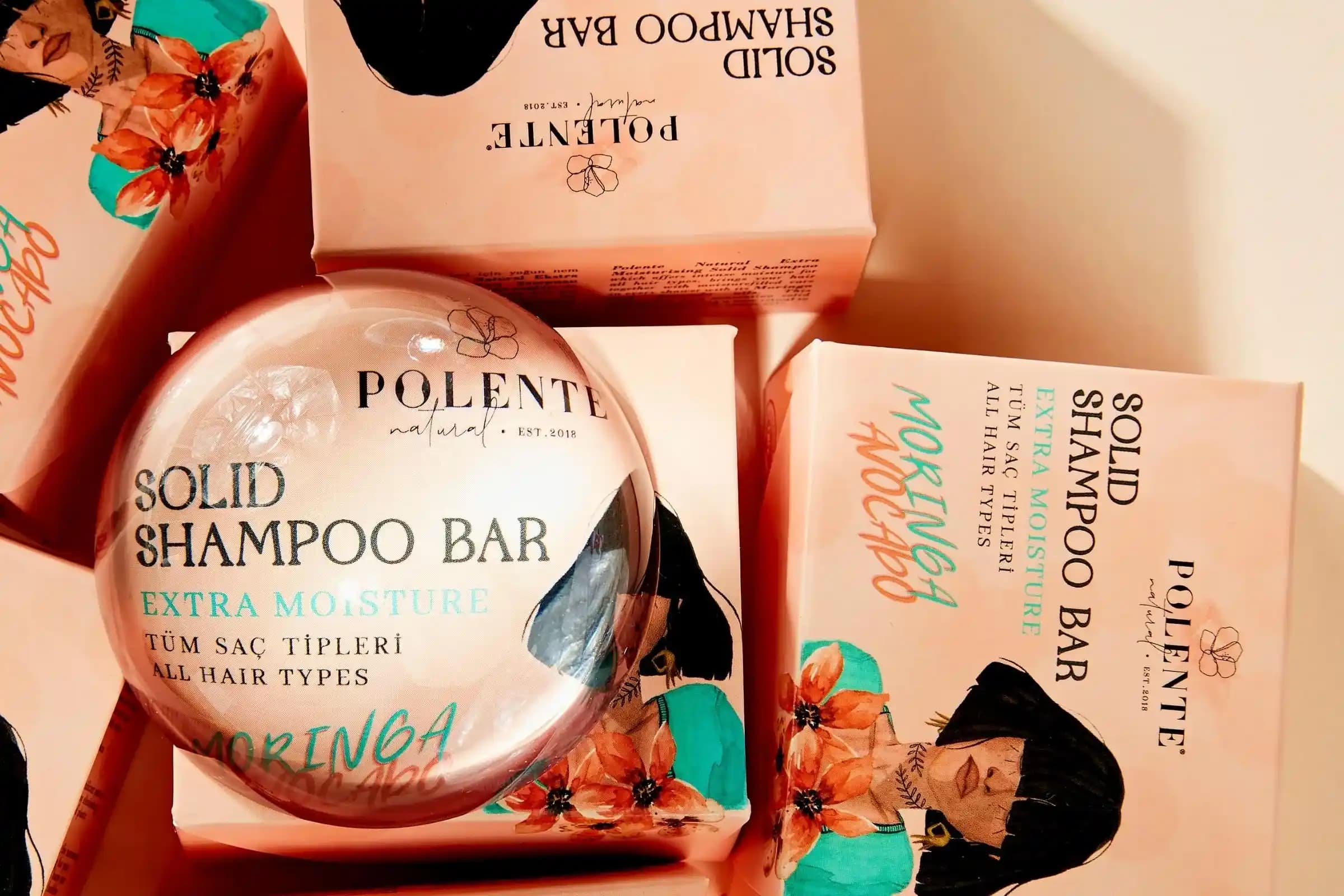 Katı Şampuanların Özellikleri ve Kullanım Alanları: Doğal ve Çevre Dostu Saç Bakımı