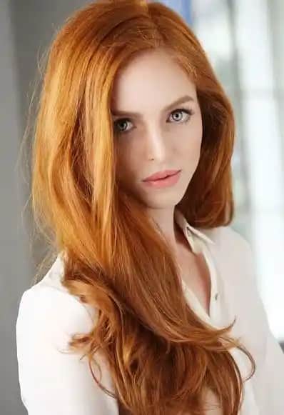 Açık Sarı Bakır Saç Rengi Nedir, Nasıl Elde Edilir ve Bakımı Nasıl Yapılır