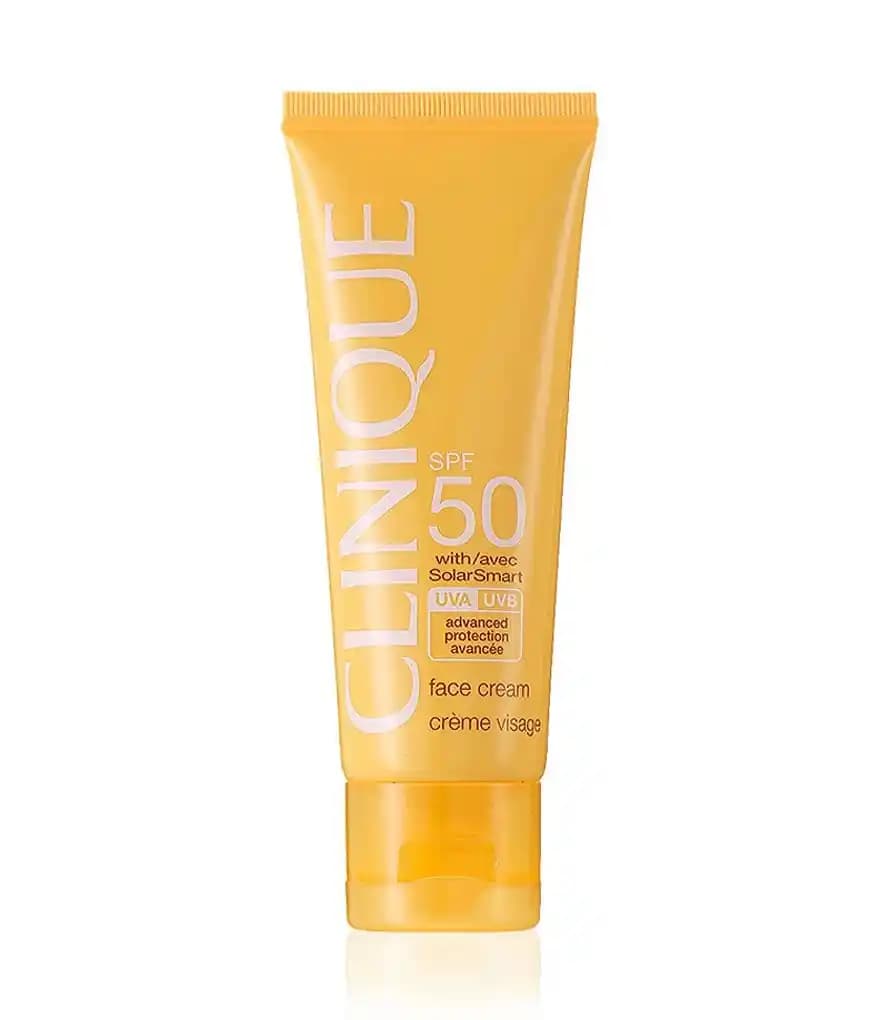 Clinique SPF 50 Güneş Koruyucu Ürünü ile Güçlü Cilt Koruma ve Sağlıklı Güneş Bakımı
