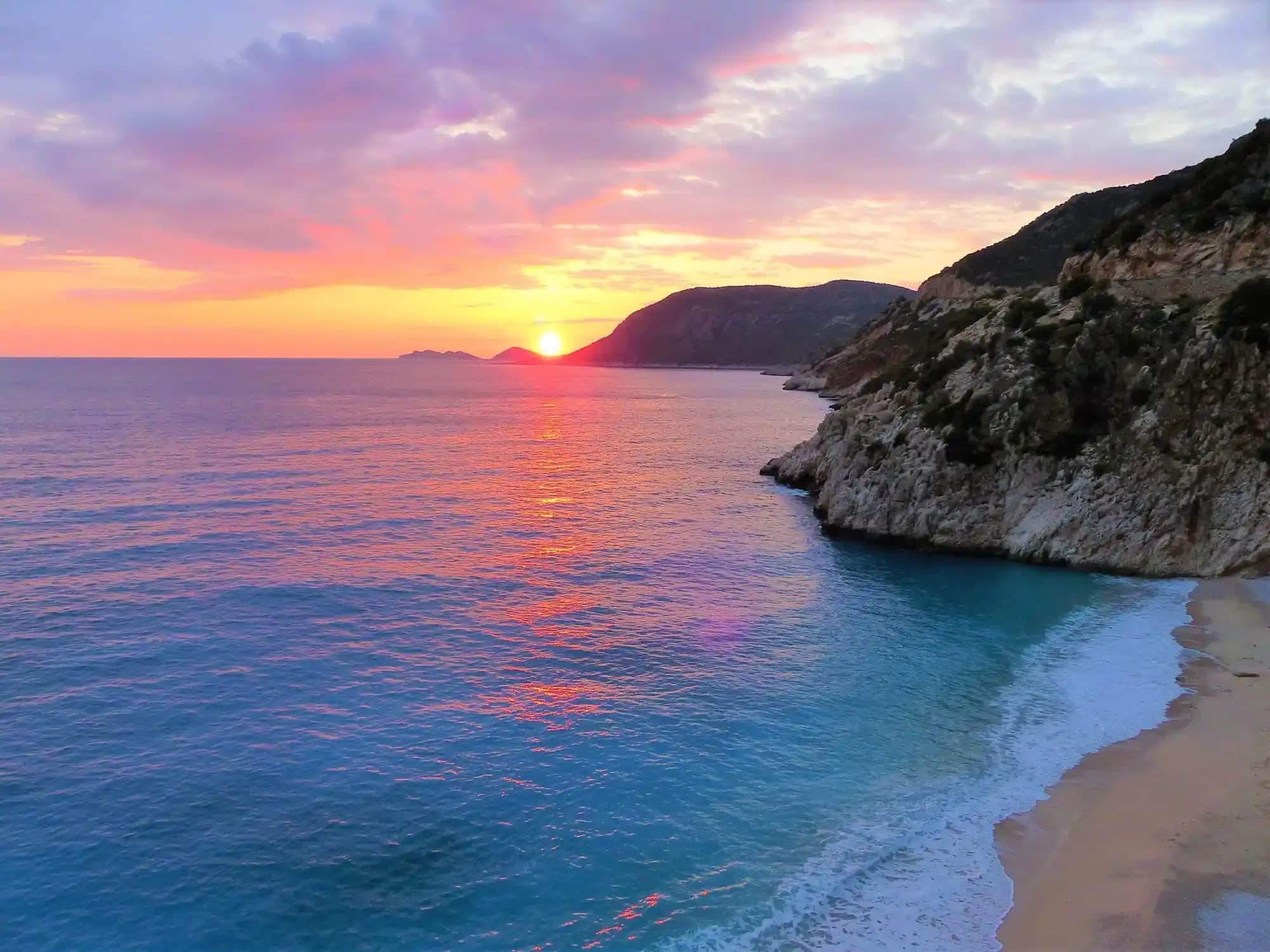 En Güzel Kaş Formu ve Bakım İpuçlarıyla Doğal Güzelliğinizi Yansıtın