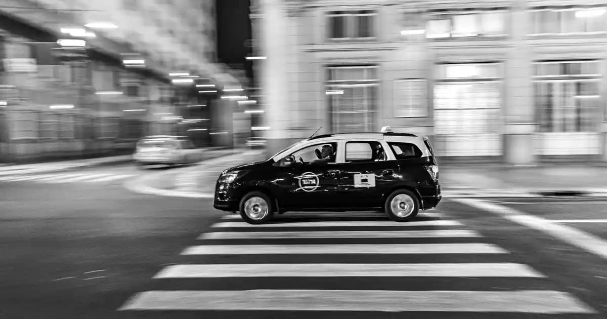 Epilasyon Aletleri: Kalıcı ve Güvenli Tüy Alma Çözümleri Hakkında Detaylı Bilgi