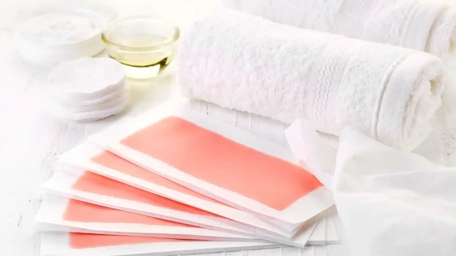 Evde Acısız ve Etkili Tüy Alma Yöntemleriyle Güzelliğinize Konfor Katın