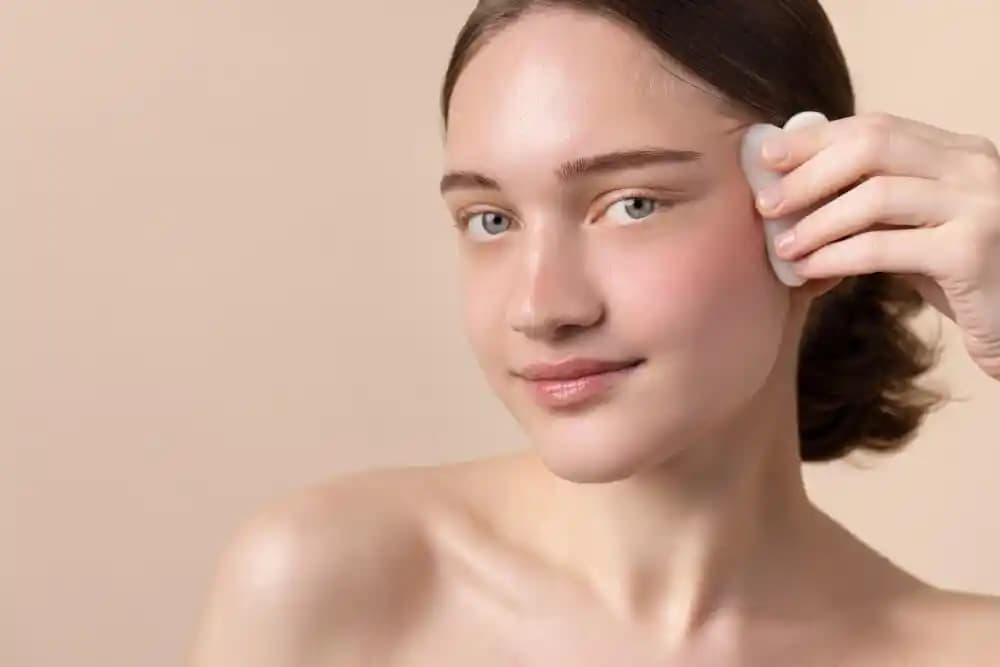 Gözenek Sıkılaştırıcı Yöntemler ve Cilt Sağlığı İçin En Güncel Çözümler