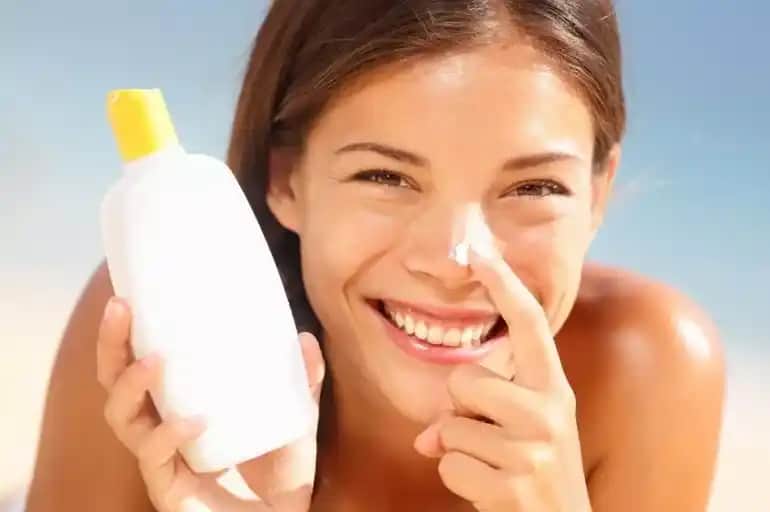 Günlük Güneş Kremi Kullanımı Cilt Sağlığı İçin Güvenli ve Önemlidir