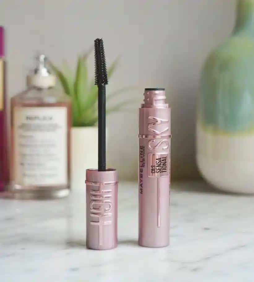 Kısa ve Düz Kirpikler İçin En İyi Maskara Seçenekleri ve Kullanım İpuçları