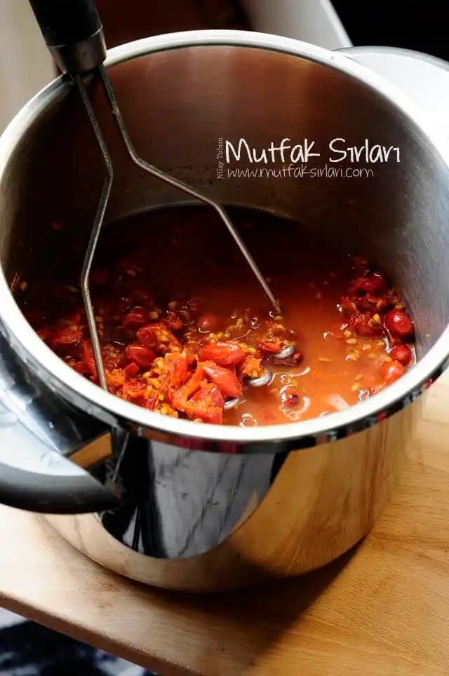 Kuşburnu ile Doğal Güzellik ve Sağlık İçin Kullanım Yöntemleri ve Faydaları