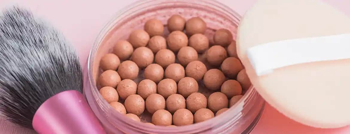 Makyaj Süngerleri ve Farklı Türleri: Doğru Kullanım ve Seçim Rehberi