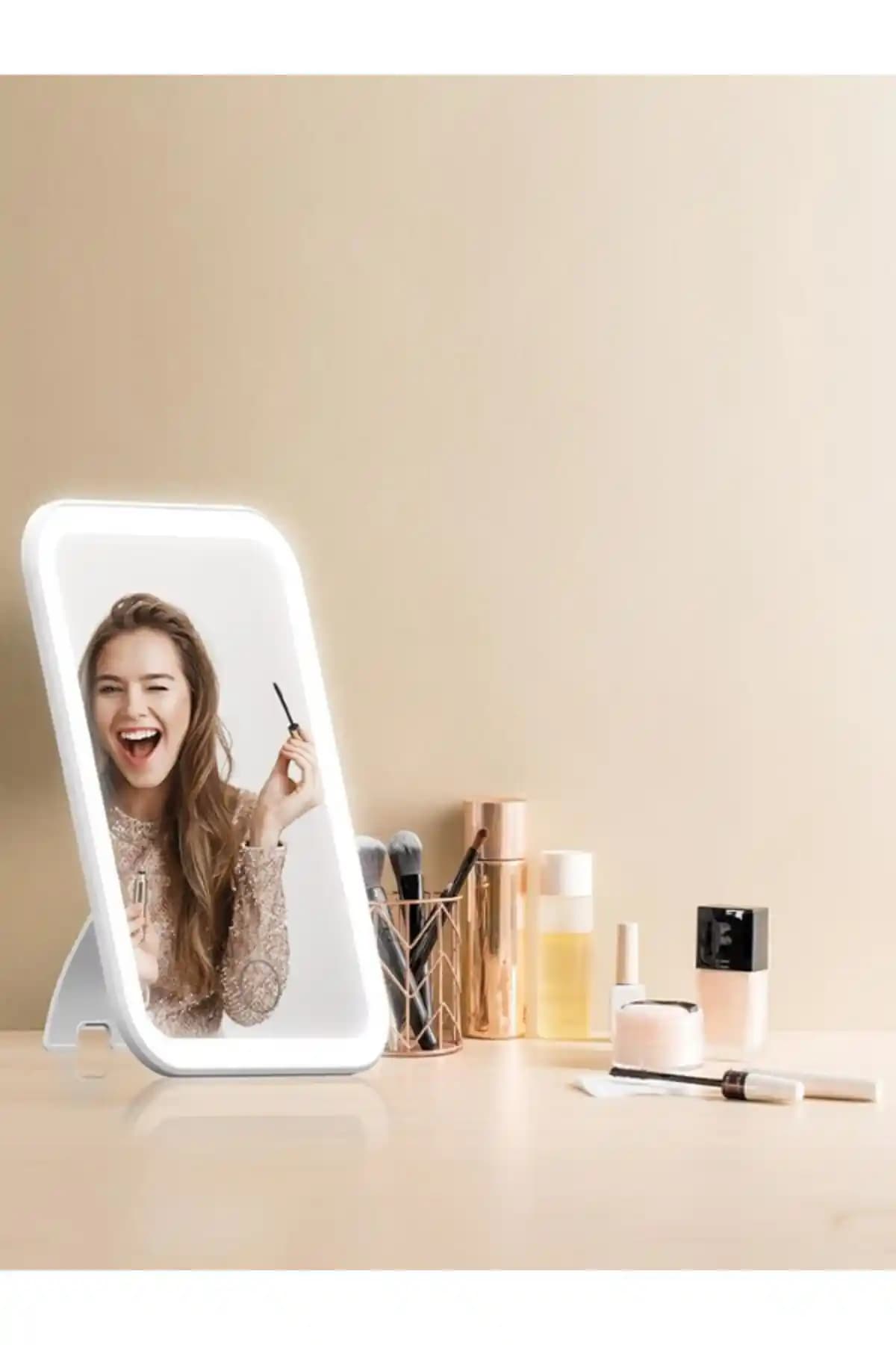 Masaüstü makyaj aynası seçiminde dikkat edilmesi gerekenler ve trend modeller