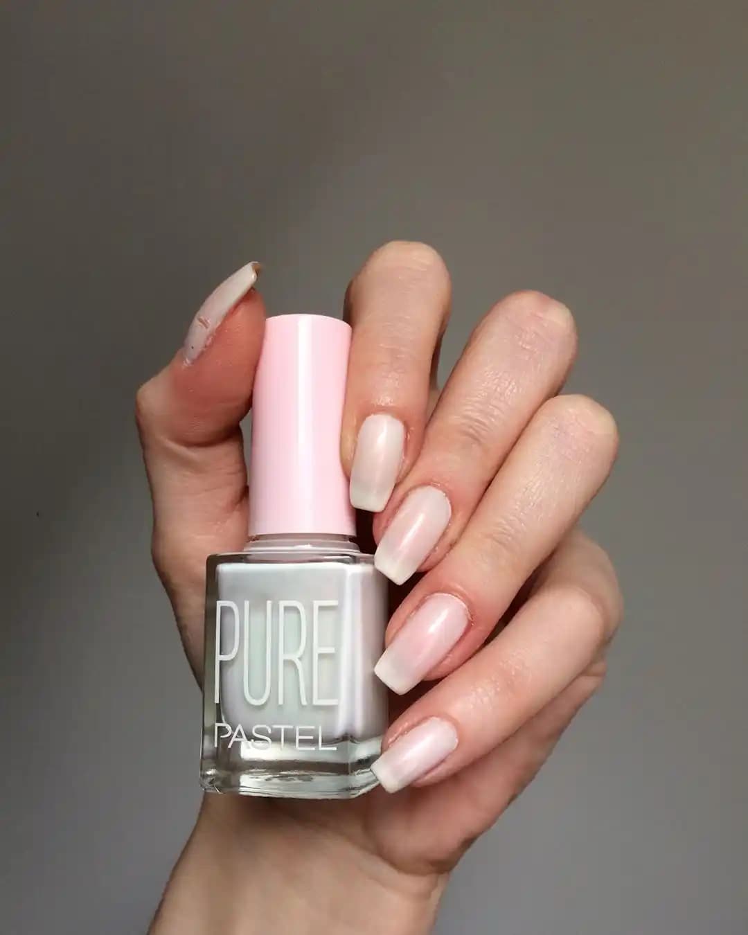 Pastel Renklerin Kozmetik ve Moda Dünyasındaki Güncel Trendleri ve Kullanım Alanları