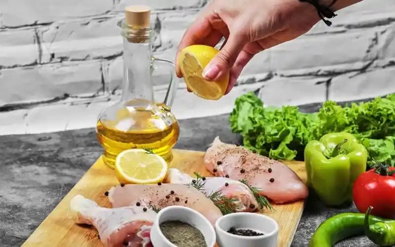 Protein Alımı: Günlük Gereksinimler ve Sağlık ile Kozmetik Etkileri Hakkında Bilgiler