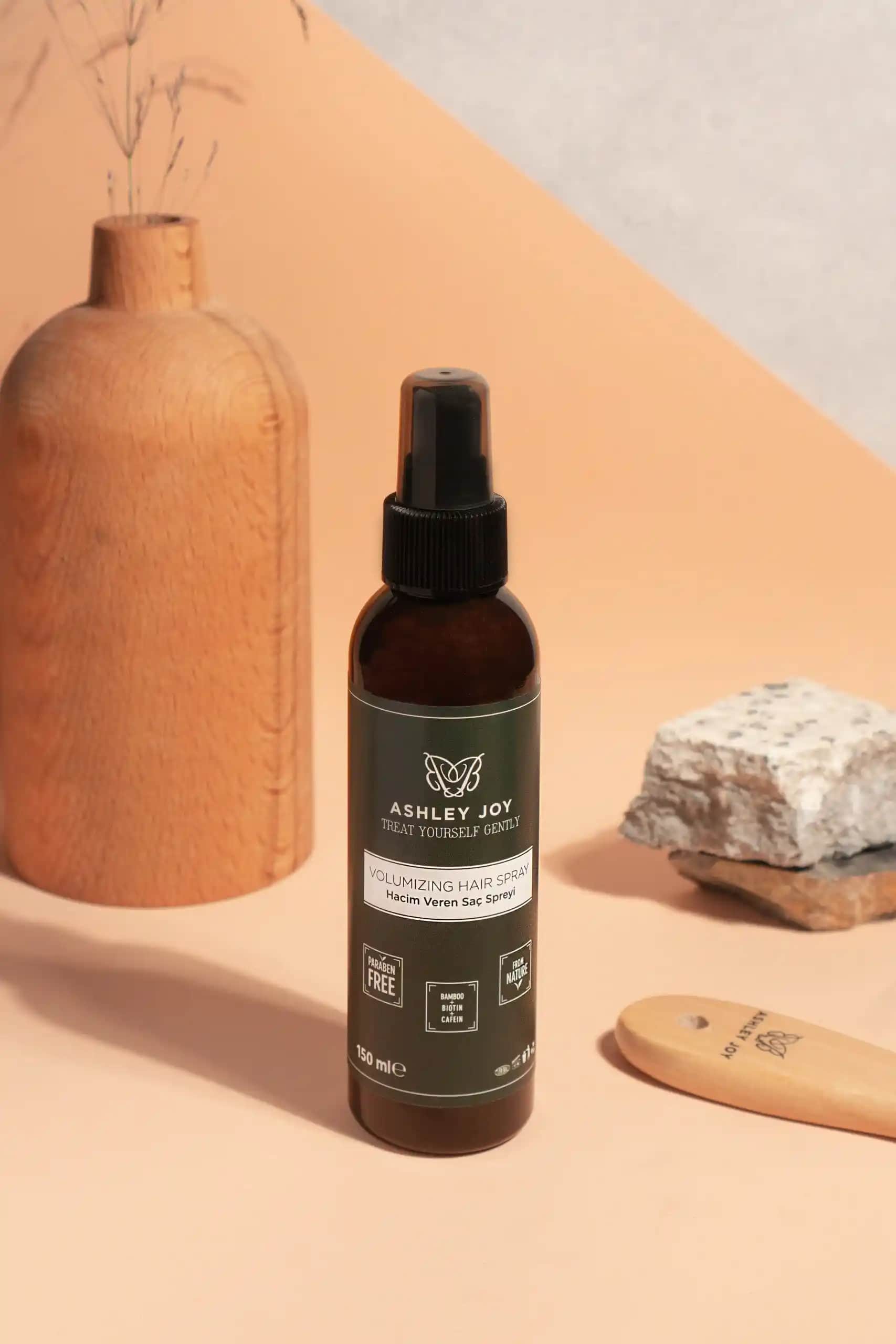 Saça Hacim Veren Spreyler: Dolgun ve Sağlam Saçlar İçin En İyi Seçenekler ve Kullanım İpuçları