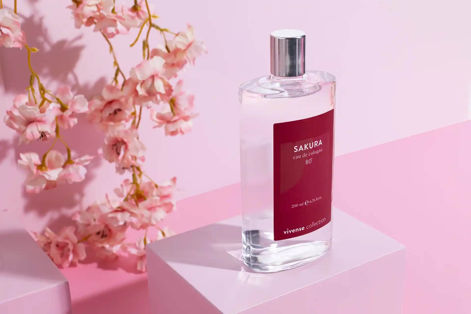 Sakura Kolonyası: Doğadan Gelen Zarif ve Ferah Bir Koku Deneyimi