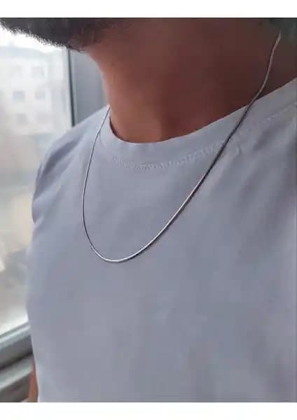 Evorya ve Takı Dükkanı Paslanmaz Çelik Erkek Kolye Karşılaştırması: Özellikler ve Tasarım