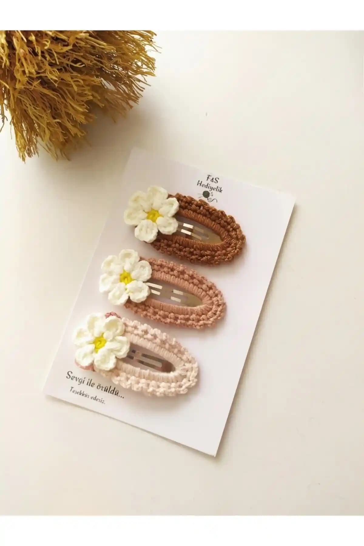 F&S BUJİTERİ Papatya'lı 3'lü Çıt Çıt Toka: Bej tonlu, çiçekli desenli set