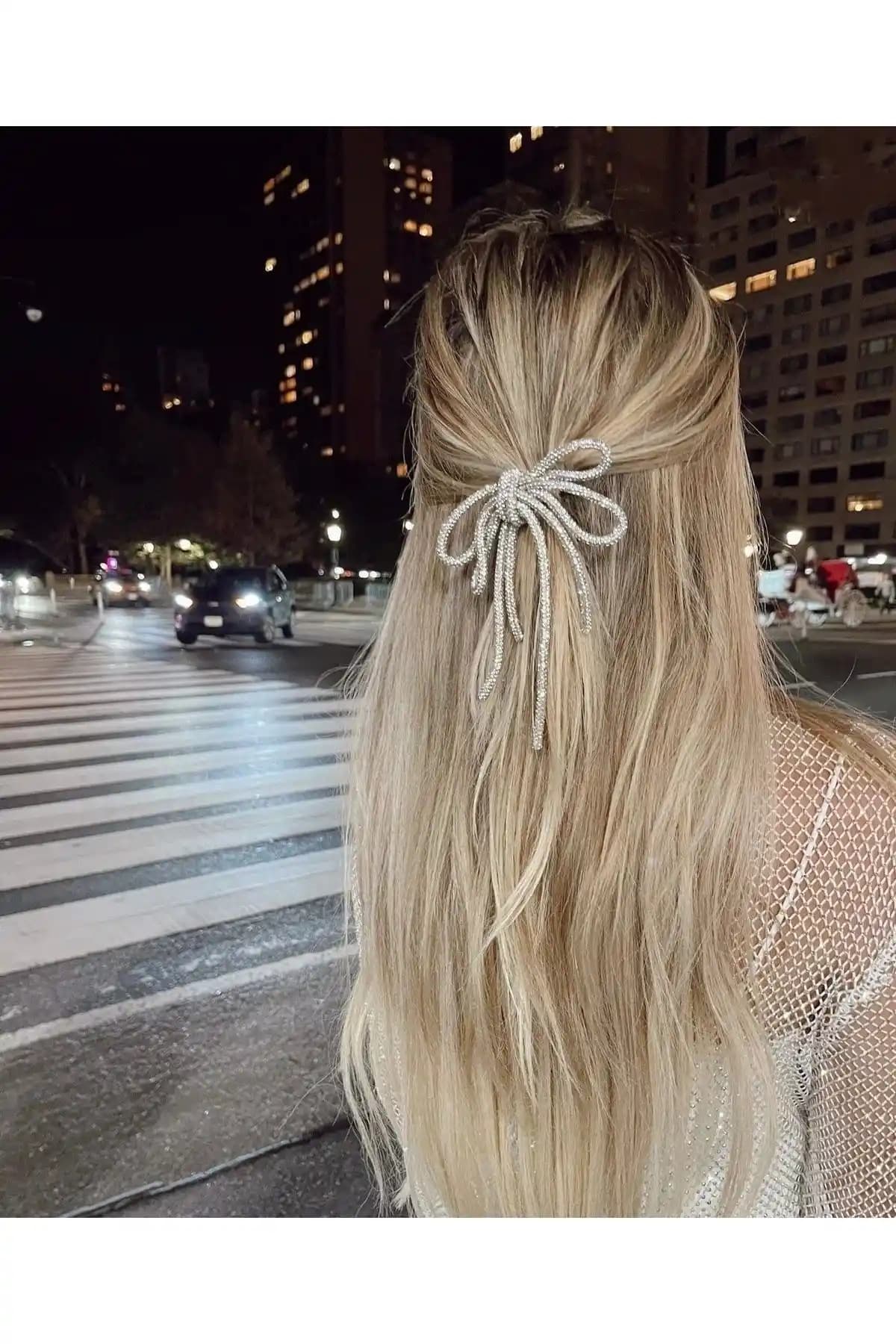 Monalisa Kadın Kristal Taşlı Fiyonk Yalı Çapkını Toka ile Şıklık ve Zarafet