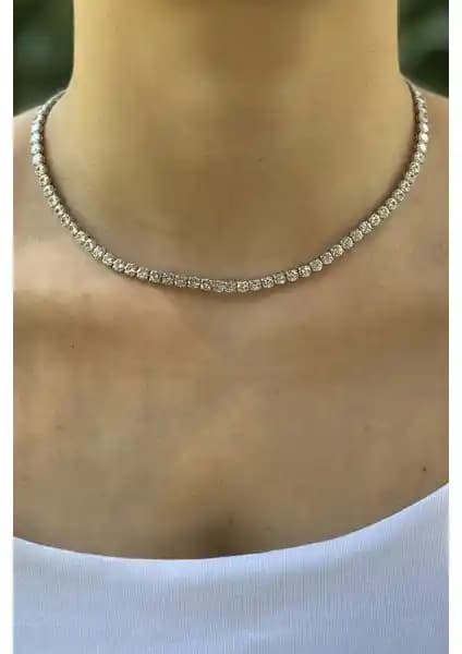 Ressia Kadın Gümüş Rengi Su Yolu Zirkon Kolye: Zarif Tasarım ve Dayanıklılık