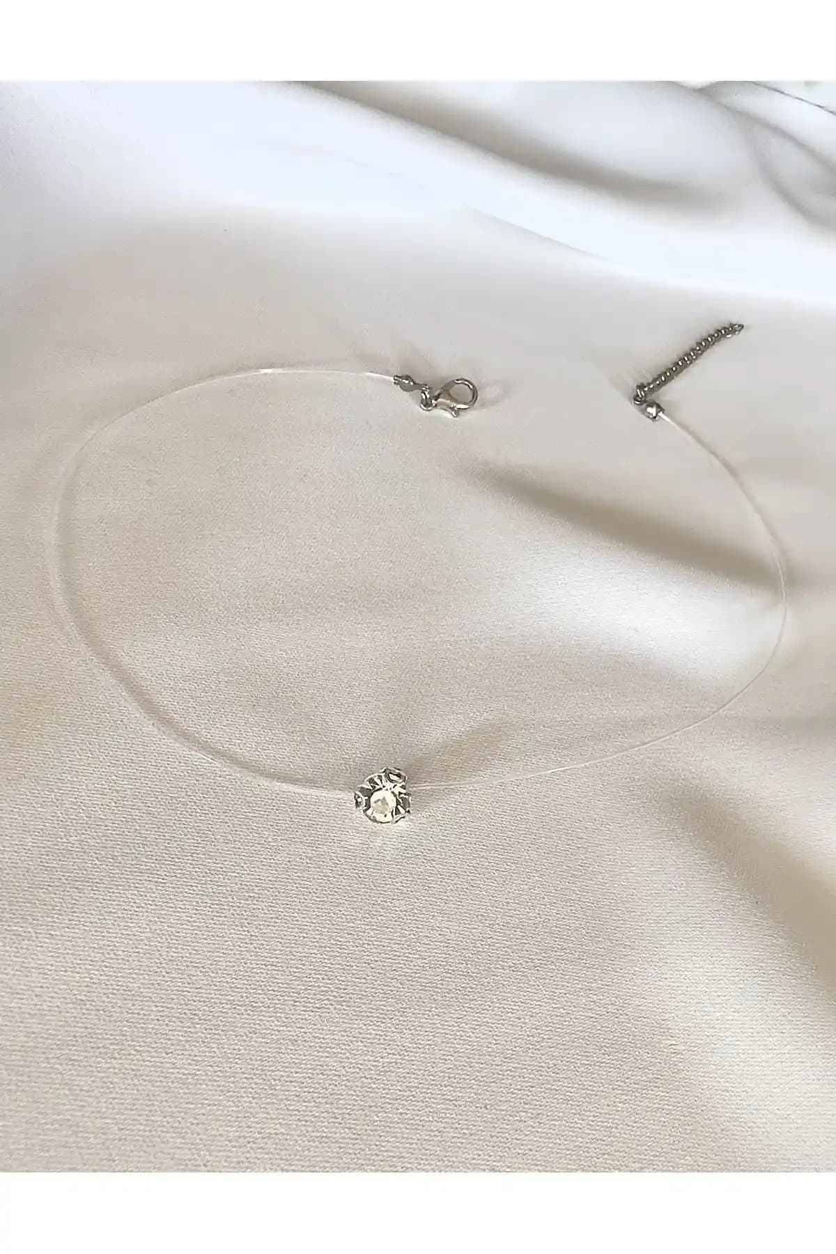 Atelier Çağla Hayalet Zincir Tektaş Kolye: Modern ve Zarif Tasarım ile Şıklığınızı Tamamlayın