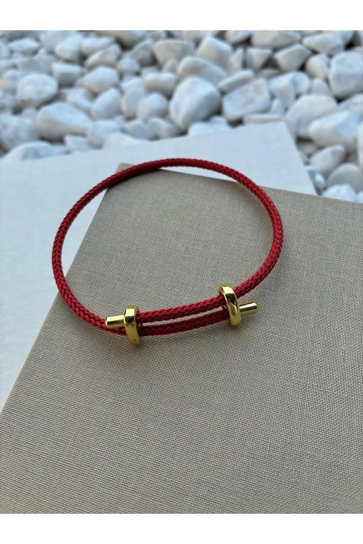 Hedef Bijuteri Renkli Ayarlanabilir Çelik Detaylı İp Bileklik Ürün Tanıtımı ve Özellikleri