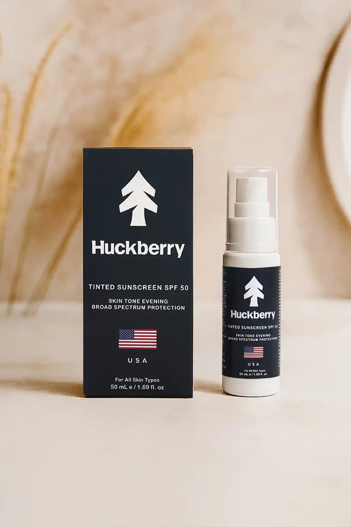 HUCKBERRY Ton Eşitleyici Aydınlatıcı Güneş Kremi SPF 50+ Paraben İçermeyen Cilt Bakımı
