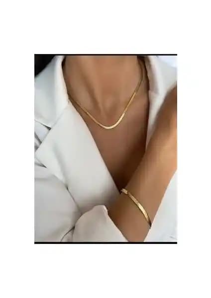 Kadın Takı Setleri Karşılaştırması: Demokan ve Trend Collection Ürünleri Analizi