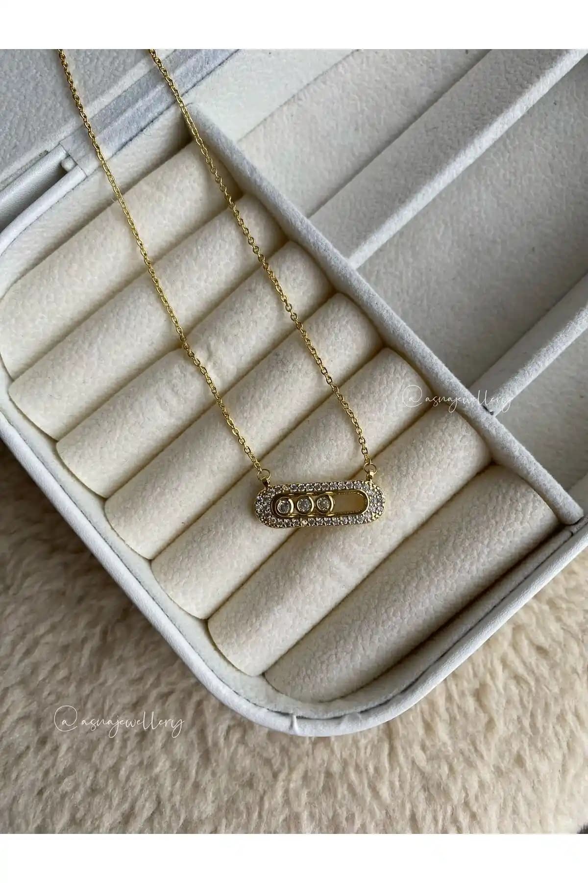 Messika Zirkon Taşlı Çengel Kolye: Modern ve Şık Takı Seçenekleri